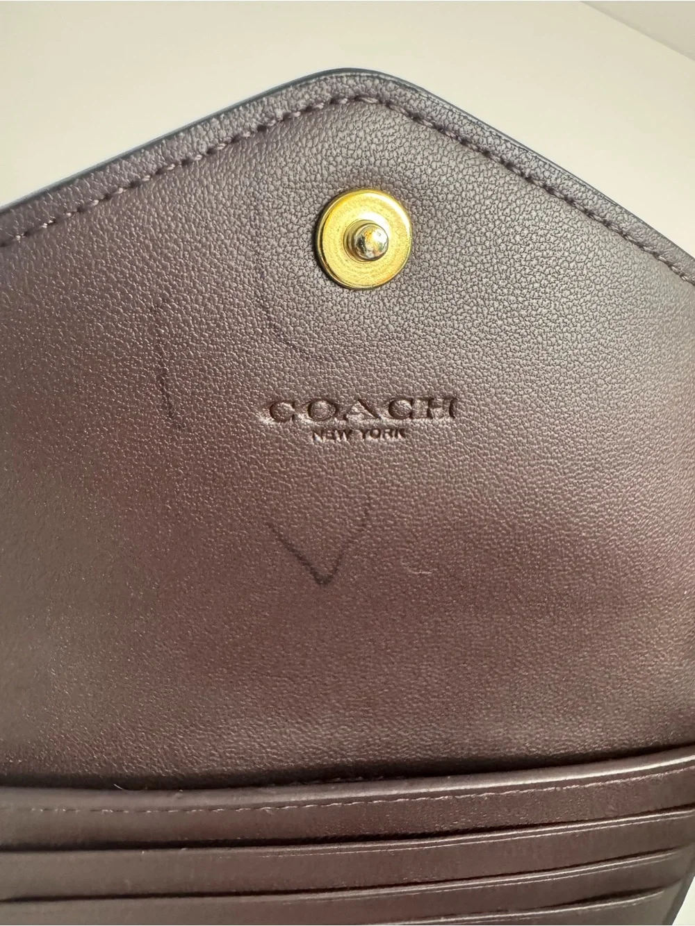 #423 Coach Wyn Crossgrain Leather Trifold Compact Wallet